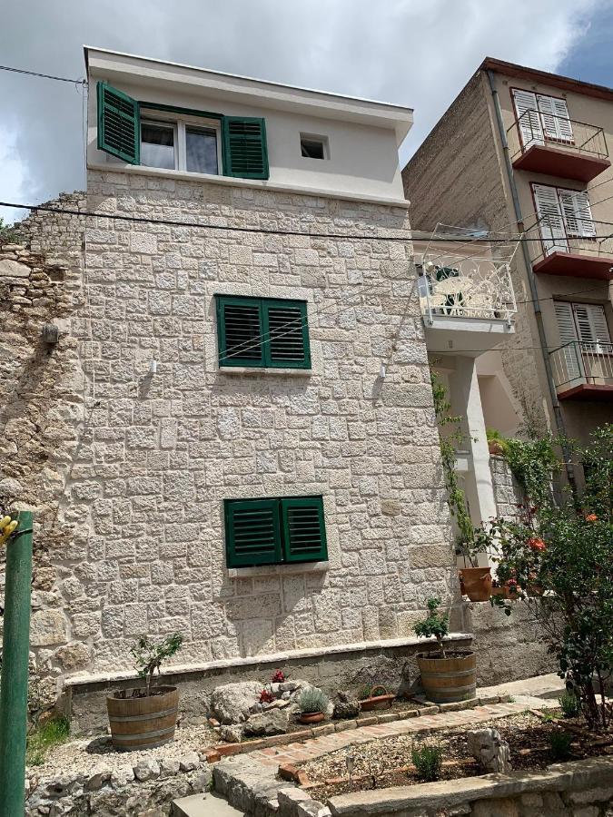 Karmelita's place -studio Šibenik Exterior foto