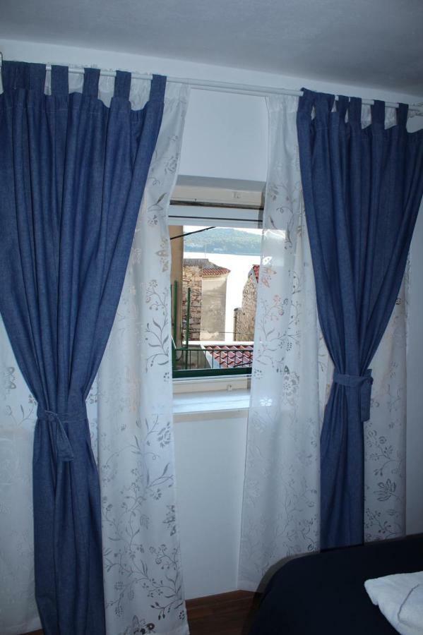 Karmelita's place -studio Šibenik Exterior foto